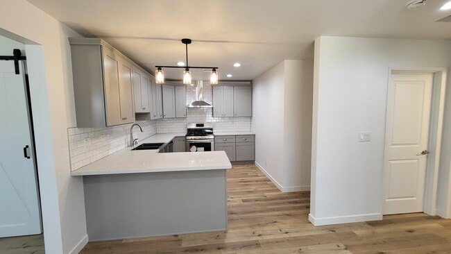 Building Photo - 1209 W Ave Q 1