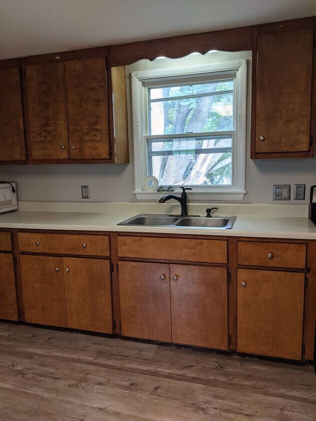 Foto principal - Perfect 3 bdrm home! All refreshed & ready!!