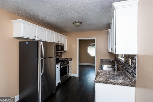 Foto del edificio - 4055 Cranwood Dr