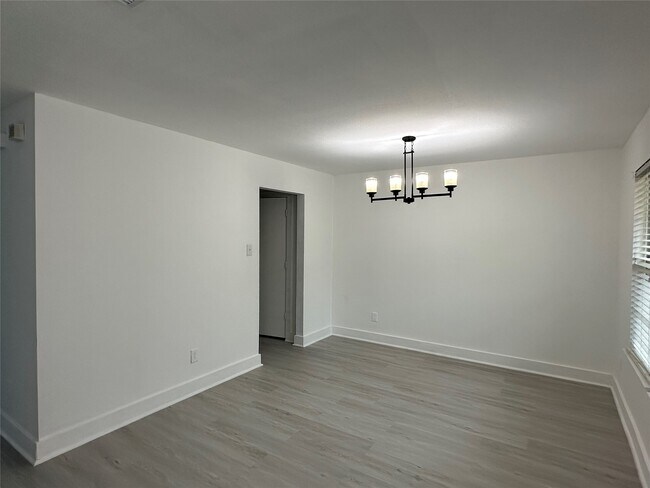 Foto del edificio - 7430 Rabbit Ridge