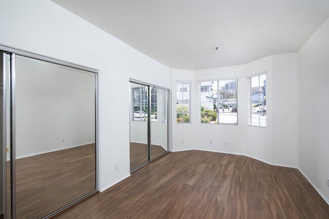 Building Photo - 3969 Mahaila Ave
