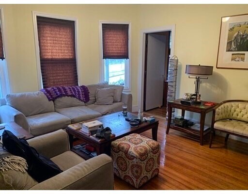 Foto del edificio - 260 Parker Hill Ave