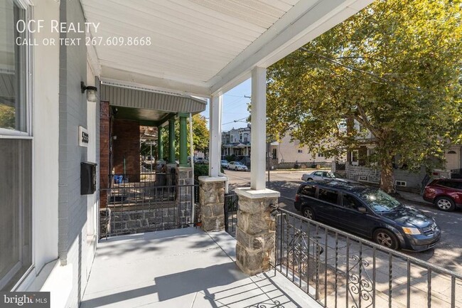 Building Photo - West Philadelphia Renovated Rowhome
