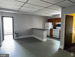 Building Photo - 2213 W Tioga St