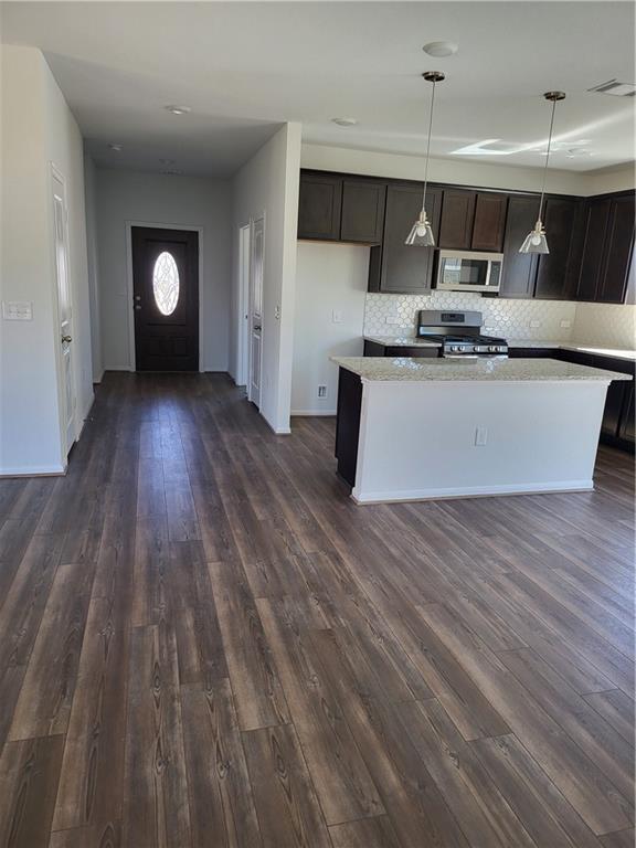 Foto del edificio - 209 Oldbridge Dr