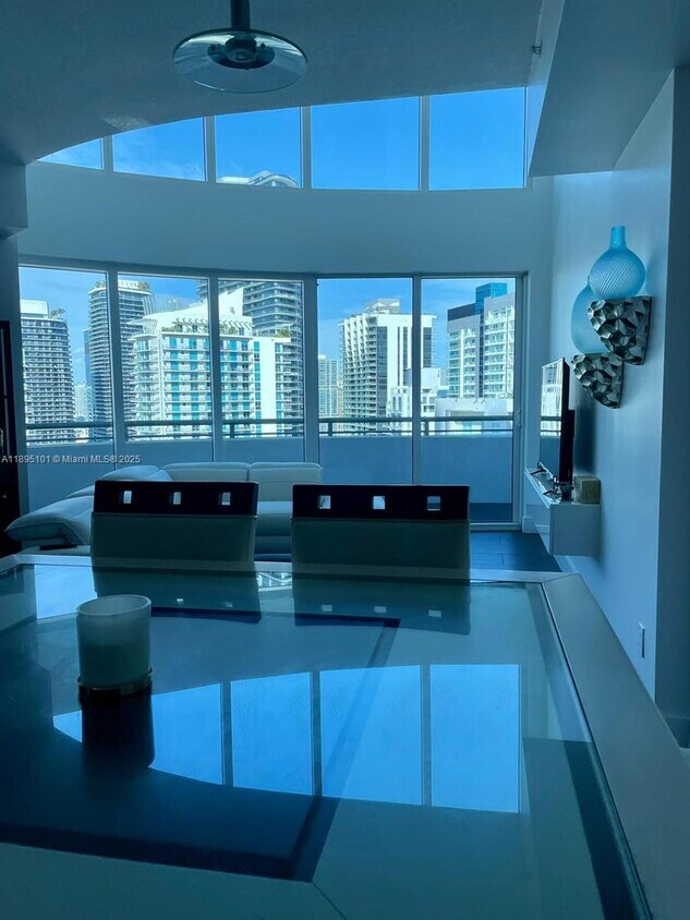 Foto principal - 60 SW 13th St