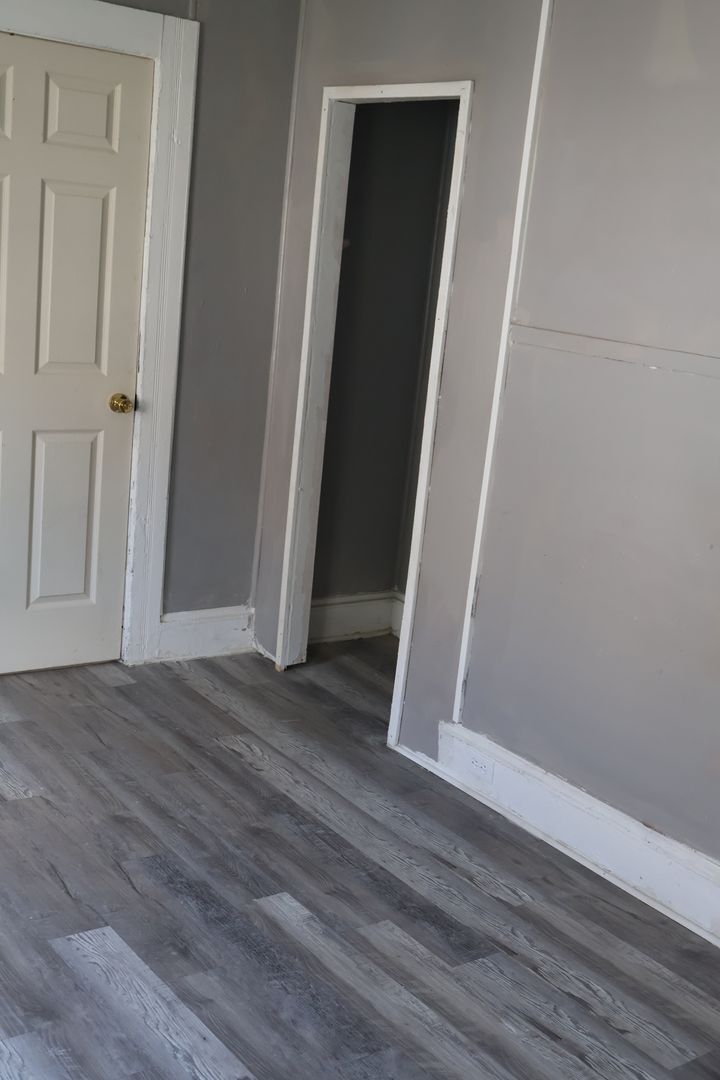 6812 Whitney Ave Cleveland, OH 44103 – photo 5