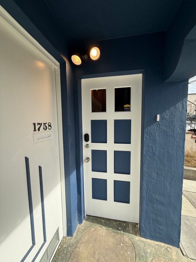 Building Photo - 1758 21st Ave