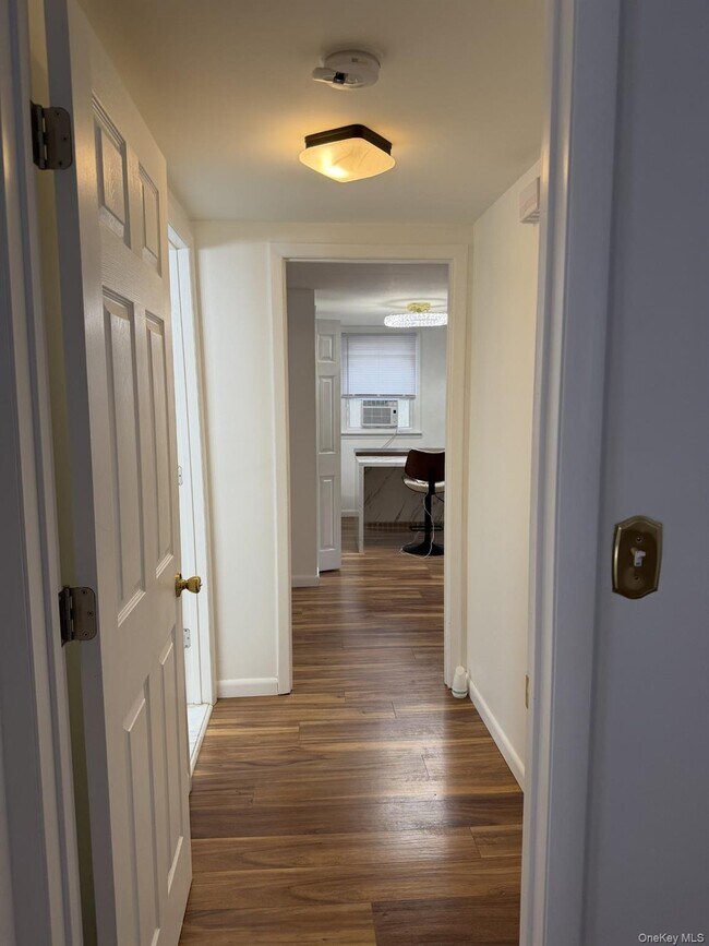 Foto del edificio - 13 Cedarwood Dr