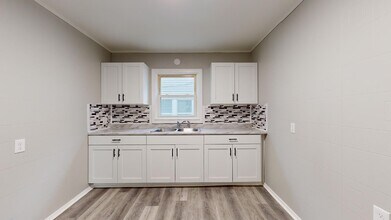 Building Photo - 3975 W 23rd St