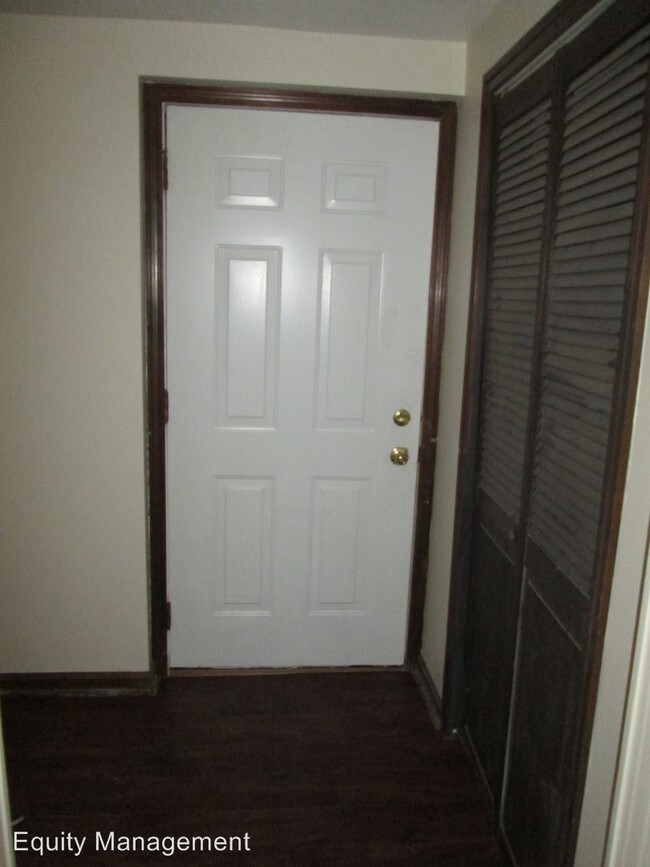Building Photo - 817 Taylor Ave