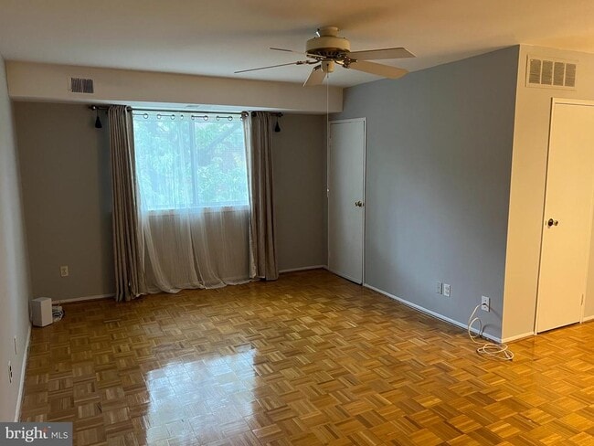 Building Photo - 9921 Bustleton Ave