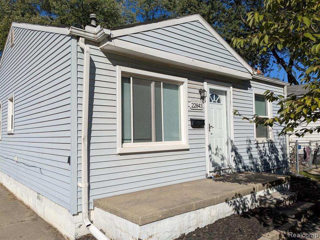 Foto principal - 22843 Heussner Ave