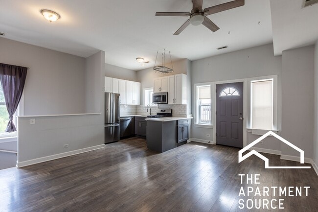 Photo - 3216 W Augusta Blvd Apartment