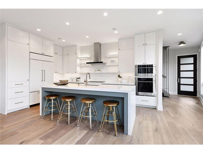Foto del edificio - 1726 Kenwood Pkwy