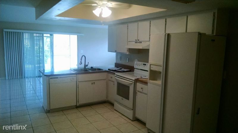 Primary Photo - 2 br, 2 bath Apartment - 4114 Skyline Blvd