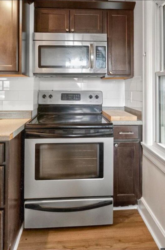 Foto del edificio - 304 S Poplar St