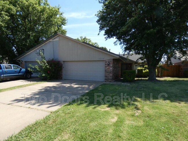 Foto del edificio - 12132 N Dewey Ave