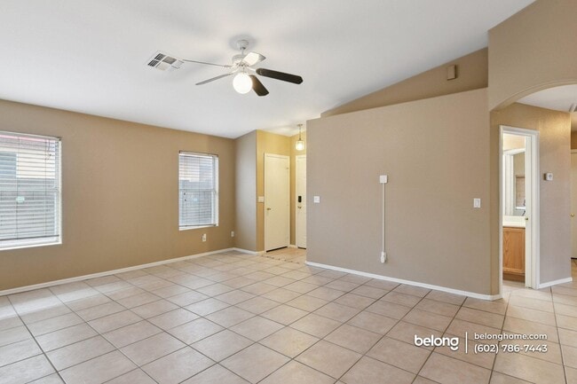 Foto del edificio - 4545 N 67th Ave