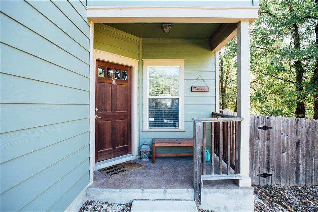 Foto principal - 4803 Pecan Springs Rd