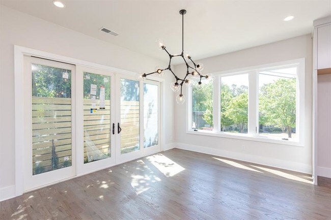 Building Photo - 4005 Hazel Nut Ln