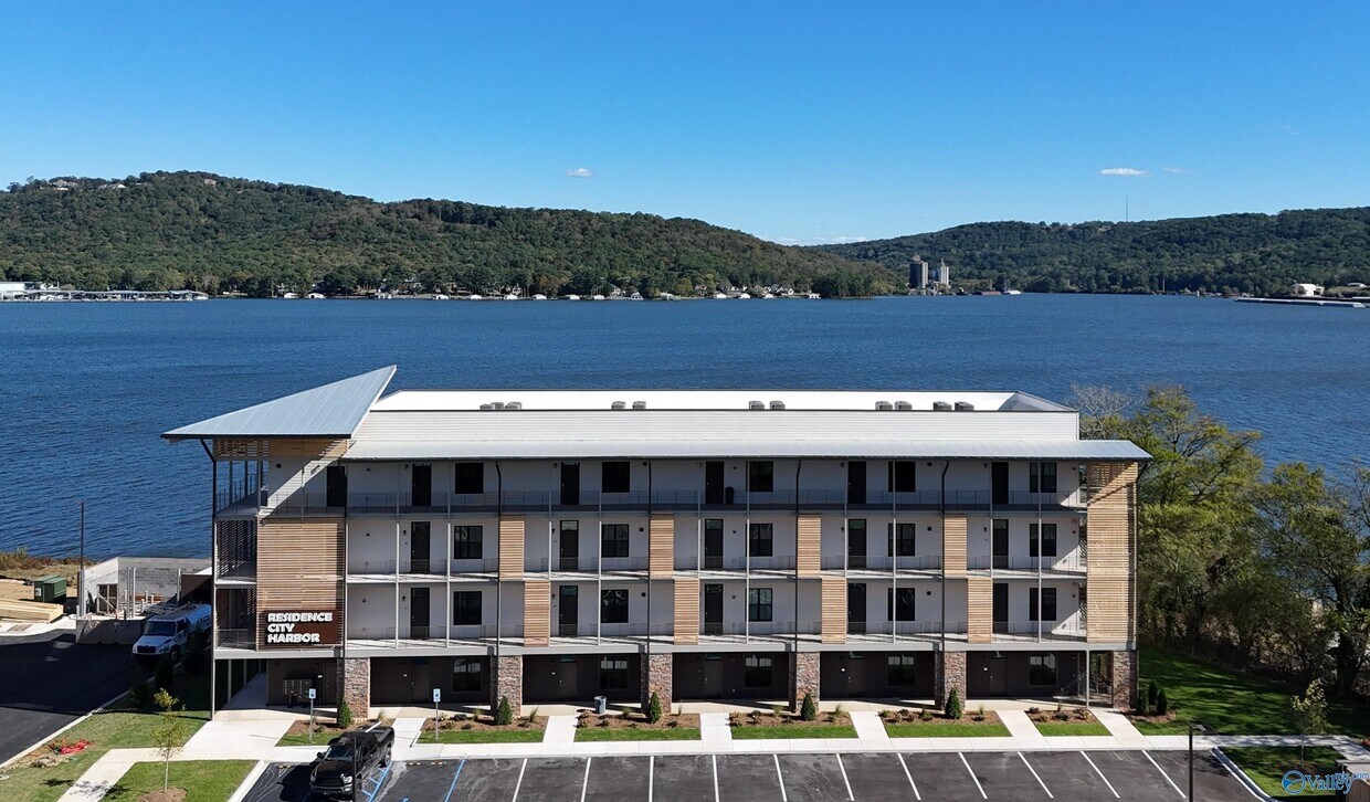 Foto principal - 2699-2101 Paddle Wheel Dr