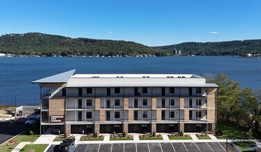 Building Photo - 2699-2101 Paddle Wheel Dr