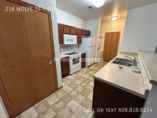 Foto del edificio - 1 BEDROOM/ 1 BATH APARTMENT IN OREGON, WI