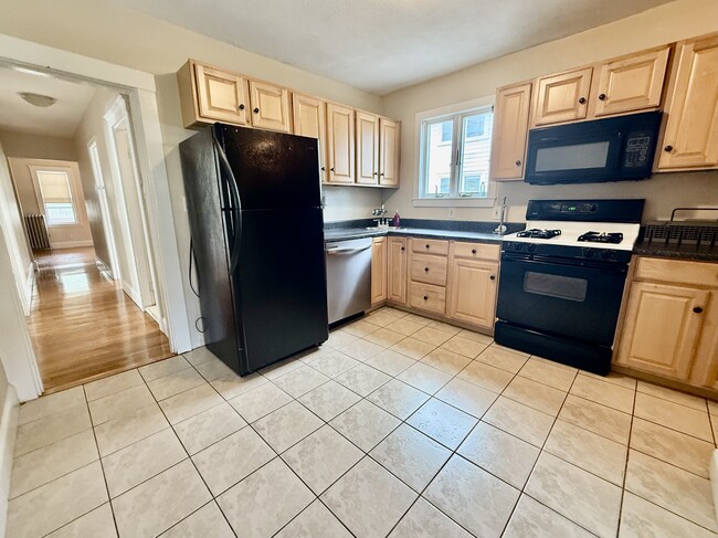 Building Photo - 89 Hillsdale Rd