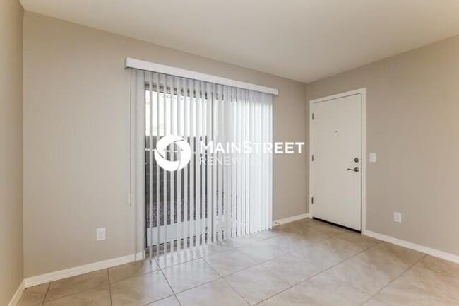 Photo - 3 Bedroom Pet-Friendly Home in Phoenix, AZ with Main Street Renewal