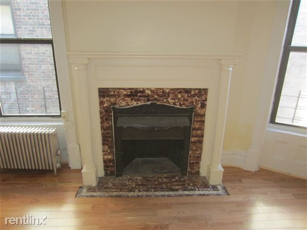 Building Photo - 1040 Bergen St