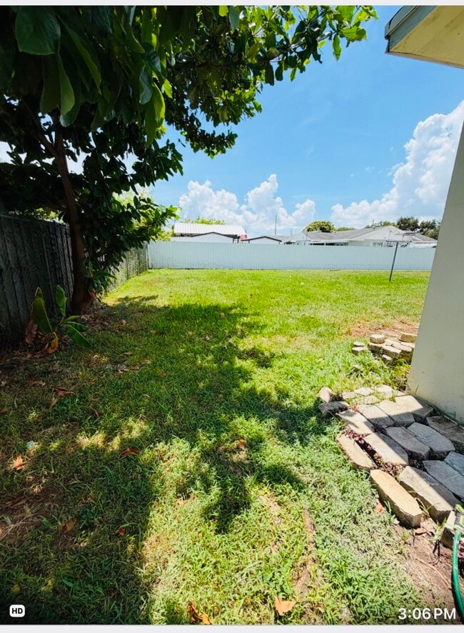 Foto del edificio - 10480 SW 181st Terrace