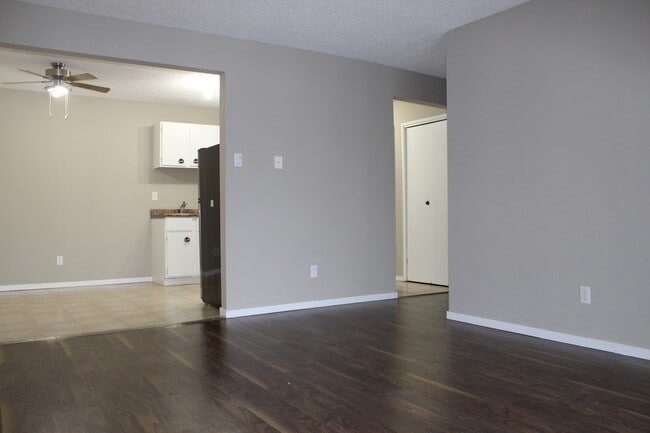 Building Photo - Cardona Place Apartments