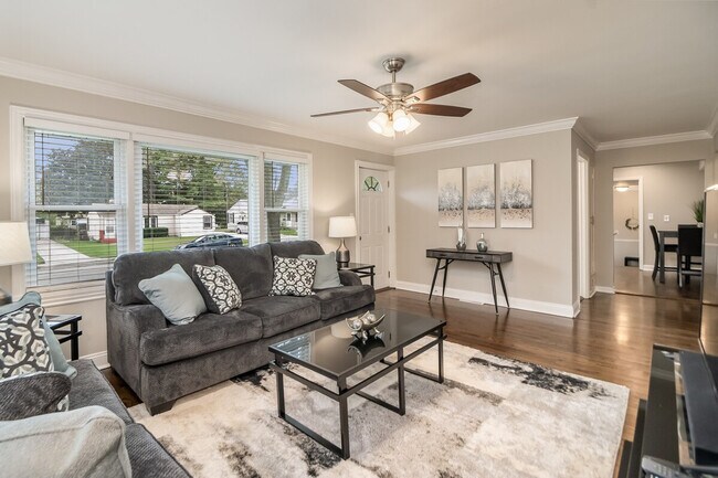 Foto del edificio - 649 Edgebrook Terrace