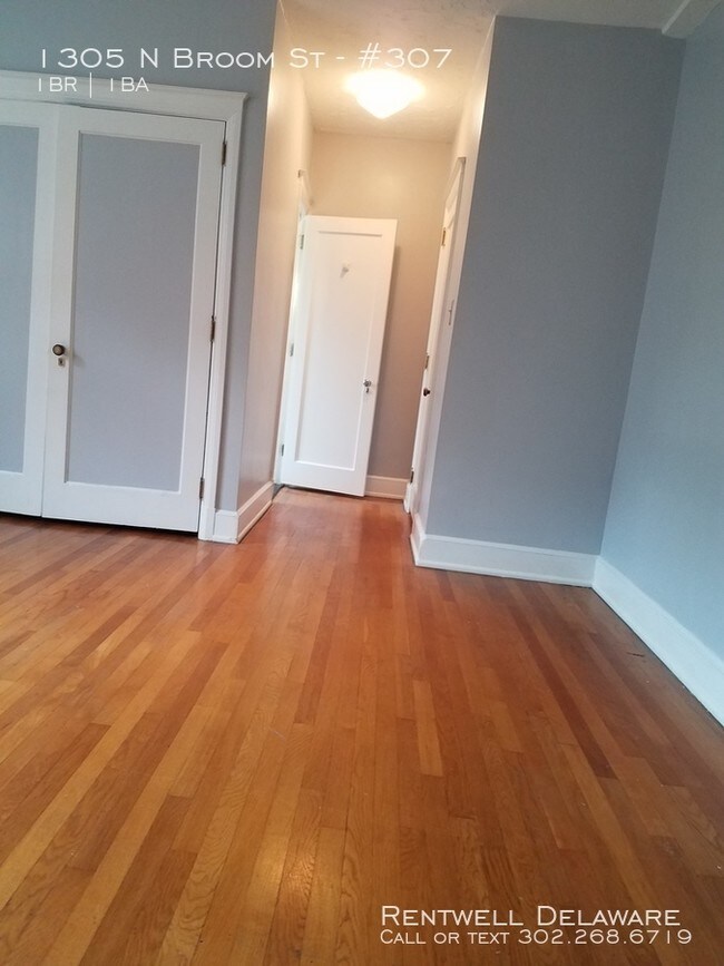 Building Photo - Spacious Trolley Square Studio $975