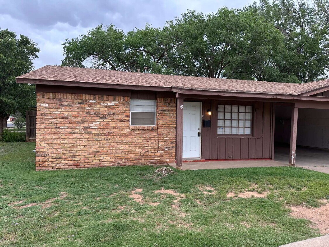 Primary Photo - 2 Bedroom Duplex