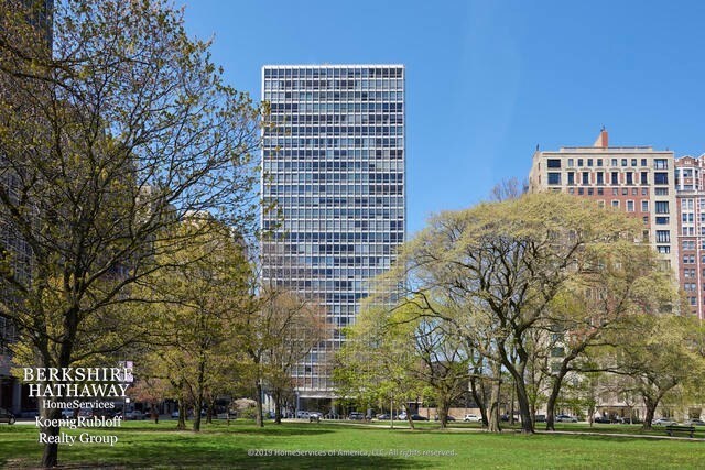 Primary Photo - 2400 N Lakeview Ave