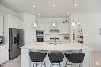 Building Photo - 9268 Cormorant Dr