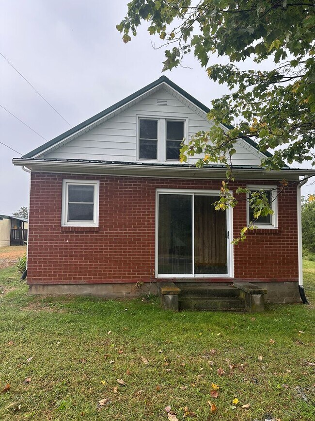 Building Photo - Brick Home Ready for Rent