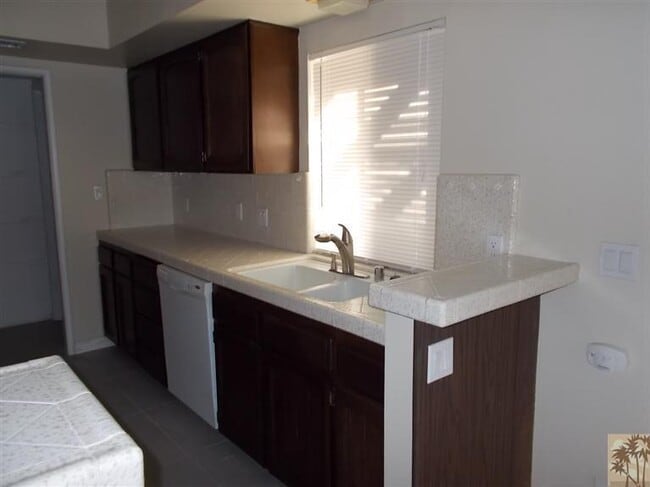 Foto del edificio - 12478 Redbud Rd