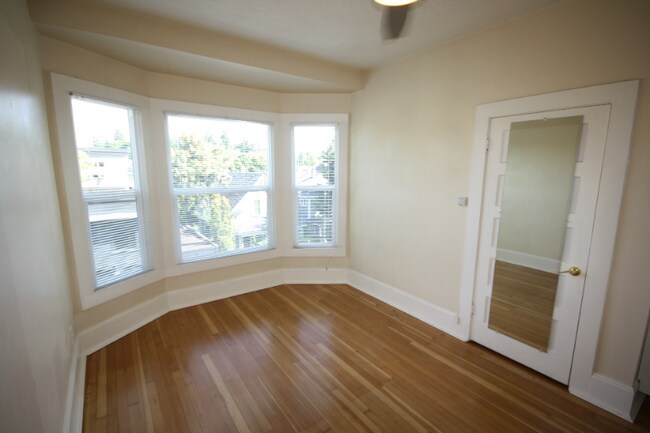 Foto del edificio - 910 SE 37th Ave