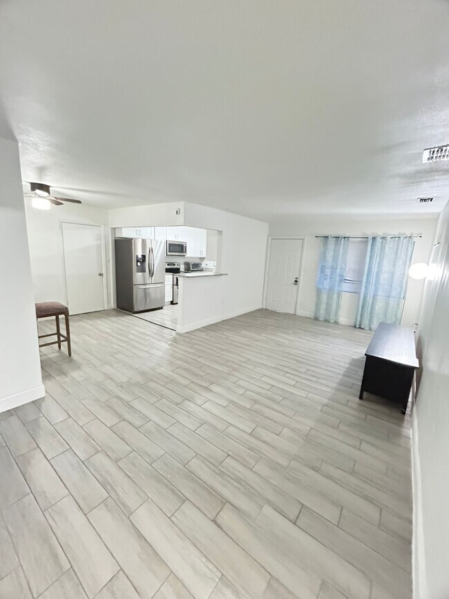 Foto del edificio - 511 S Mills Ave