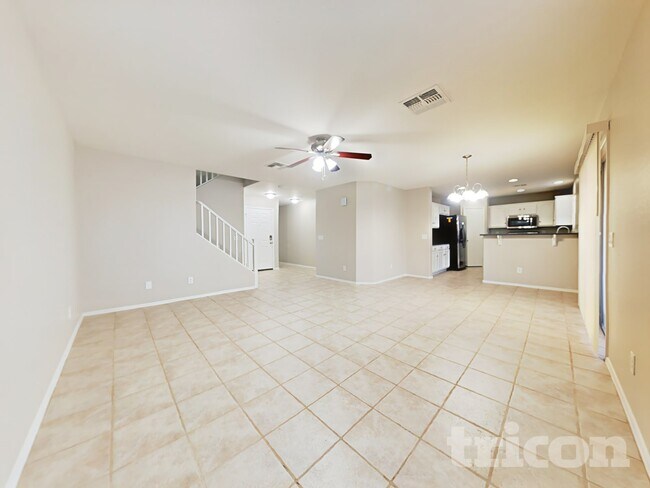Foto del edificio - 15204 N El Frio Ct