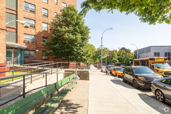 Building Photo - Brevoort Houses