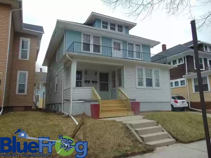 Primary Photo - 807 Bluff Ave
