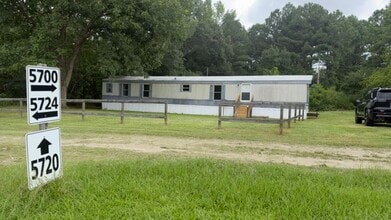 Building Photo - 5700 Stone Whitley Rd