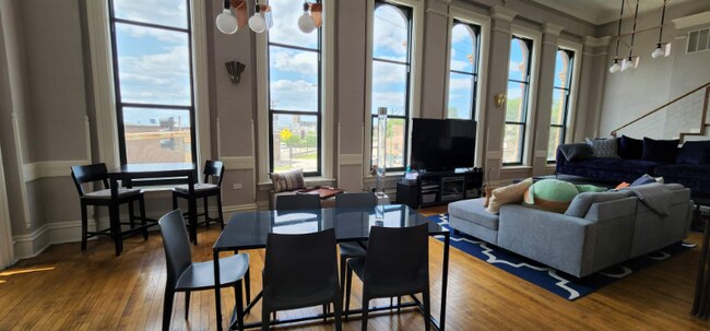 Foto del edificio - 3265 S Archer Ave