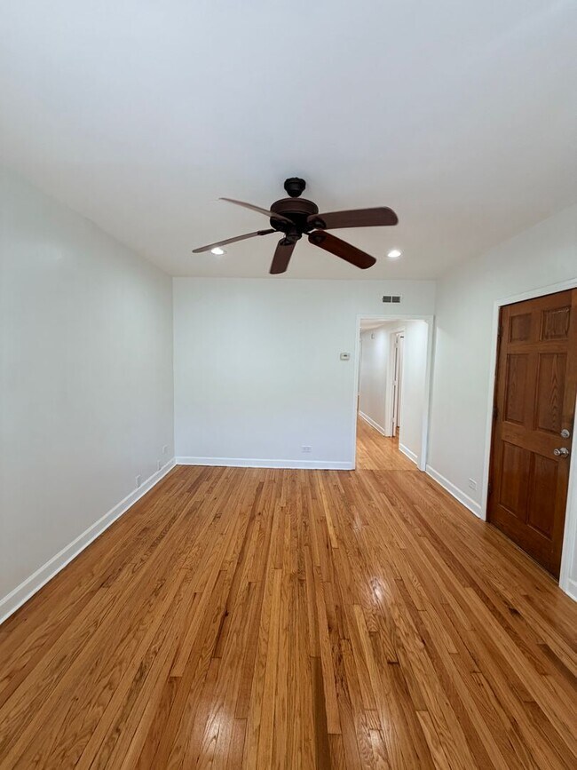 Foto del edificio - 1748 N Keystone Ave