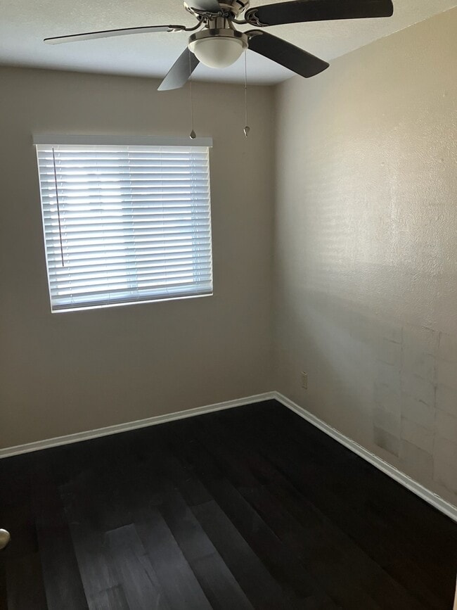 Foto del edificio - 13615 Primwood St