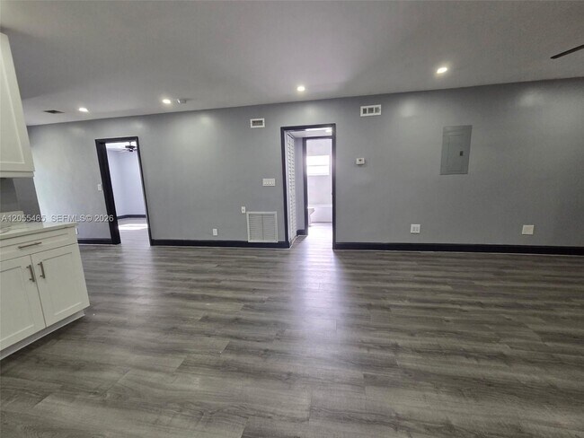 Building Photo - 8227 NW 39th St
